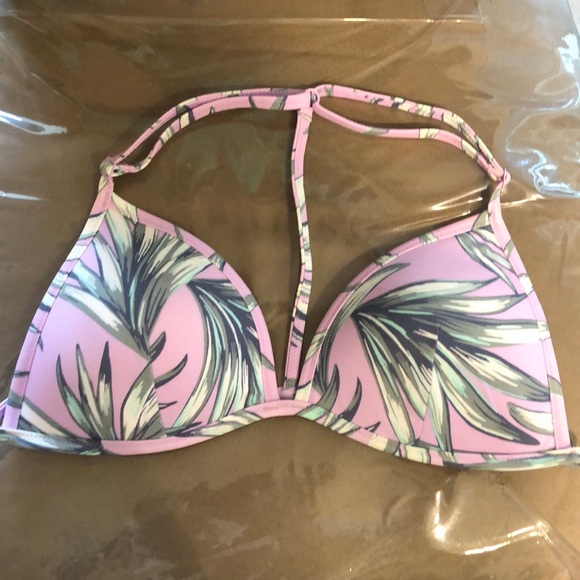 PINK Victoria's Secret Other - Victoria Secret PINK 🎉HP🎉 Bikini Top👙